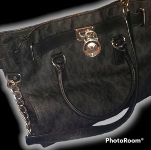 Michael kors leather shoulder bag